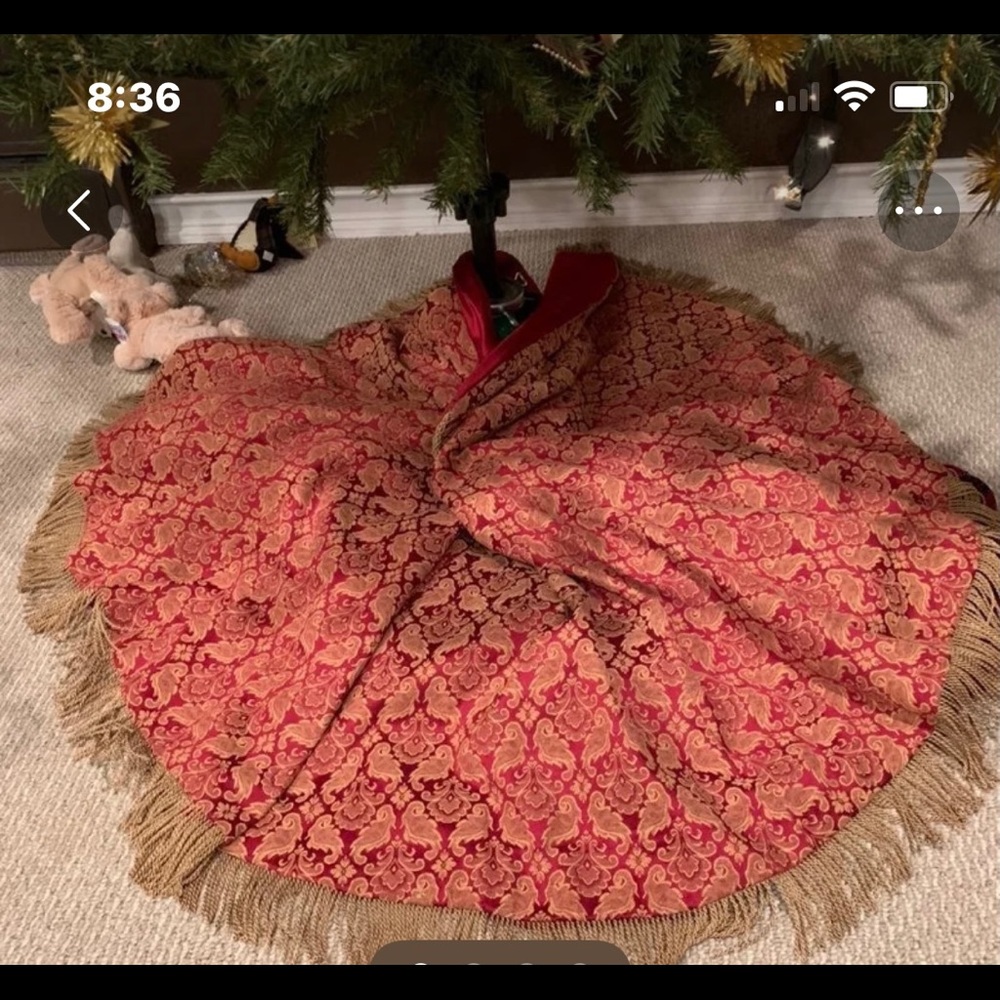 Christmas tree skirt